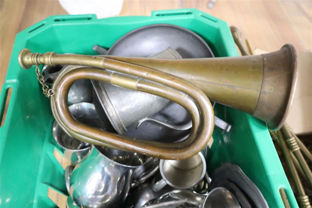 A quantity of pewter